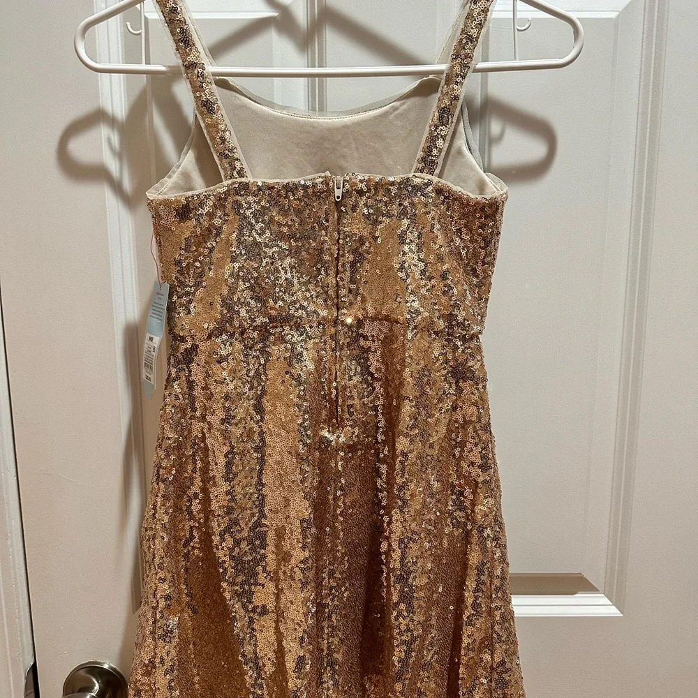 NEW Cat & Jack Girl’s Gold Sequin Dress with Black Velvet Bow sz. 8 - Picture 3 of 7